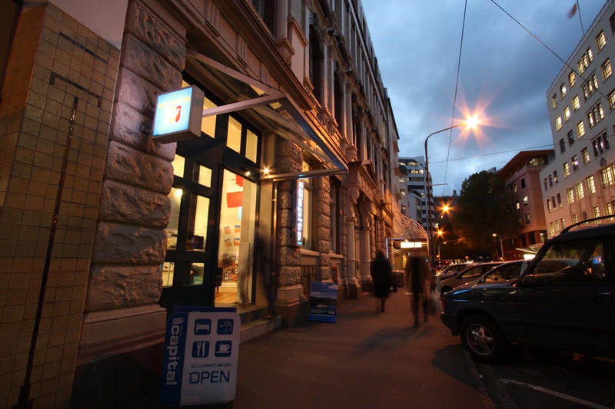Nomads Capital Backpackers - Wellington (Adults Only) Hostel Εξωτερικό φωτογραφία The 502 Gallery