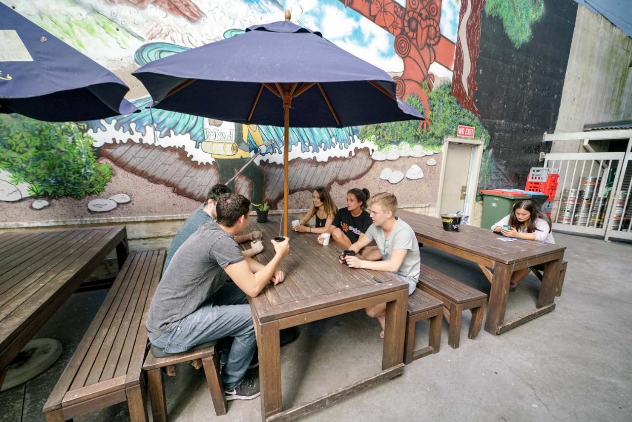 Nomads Capital Backpackers - Wellington (Adults Only) Hostel Εξωτερικό φωτογραφία The courtyard at the 2012 edition of the festival