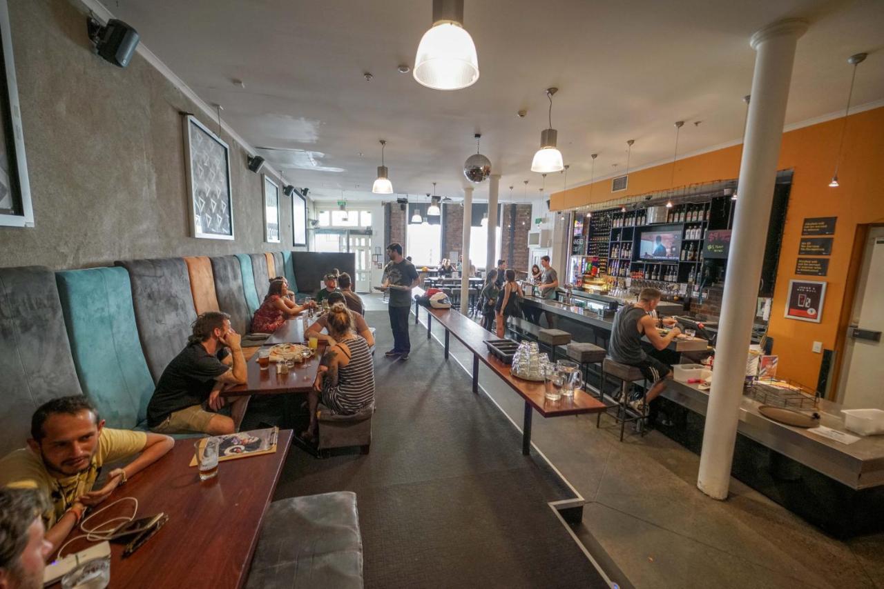 Nomads Capital Backpackers - Wellington (Adults Only) Hostel Εξωτερικό φωτογραφία Interior of the restaurant